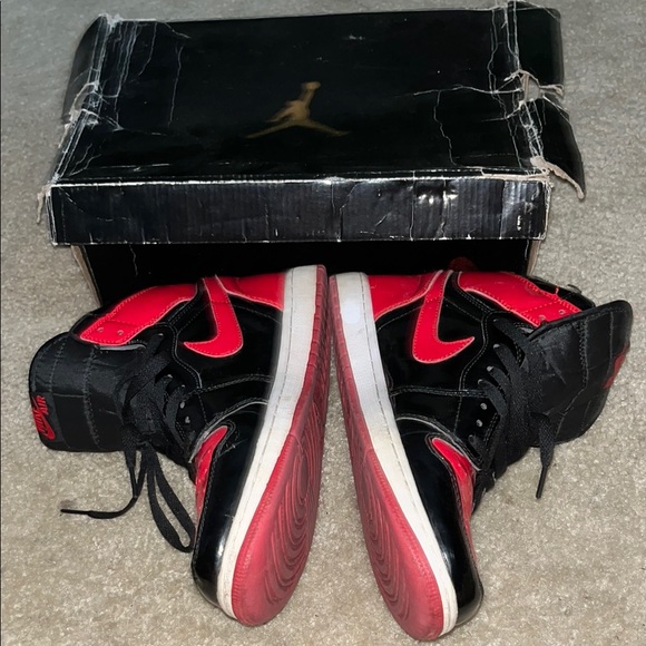 Nike Air Black and Red High-Top Sneakers - Picture 6 of 7